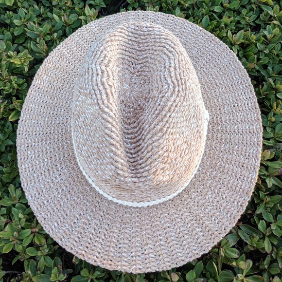 Four Buttons by San Diego Hat Company chenille fedora with some light sparkle - Picture 8 of 15